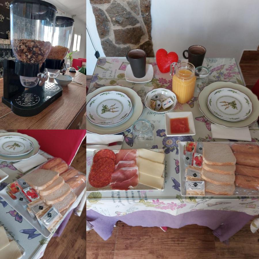 Pension Isla - Couples Only Casas de Cuadra Екстериор снимка