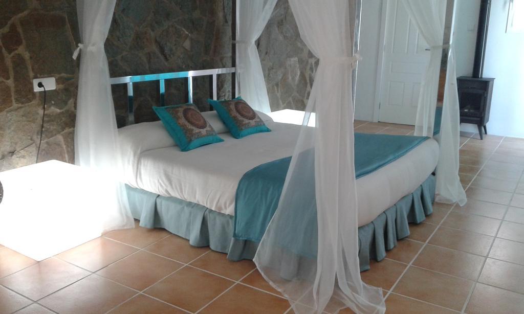 Pension Isla - Couples Only Casas de Cuadra Екстериор снимка